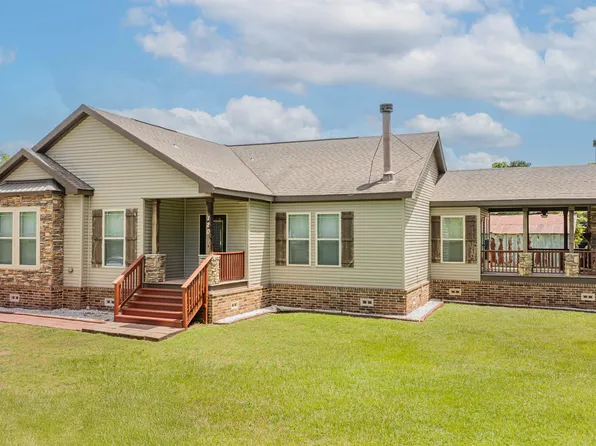 120 Pinkston Dr, New London, TX 75684