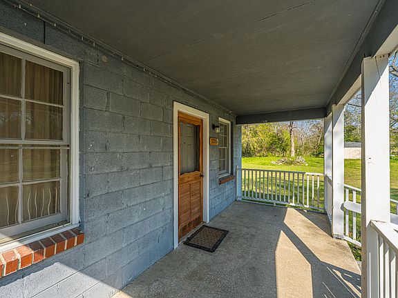 4th image of 1120 Fort Johnson Rd #A