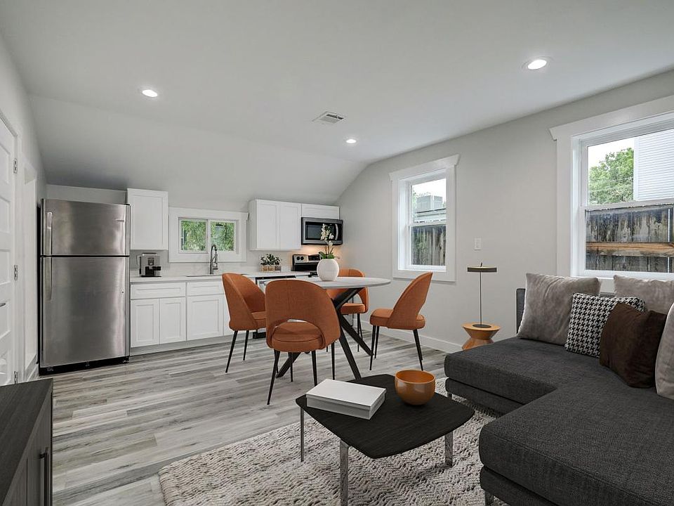 View facing kitchen area
