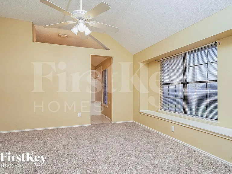 3934 Cochise Dr — Photo 9