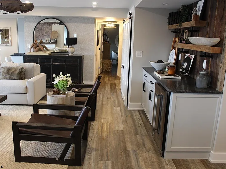 2700 Atlantic Ave #701 — Photo 9