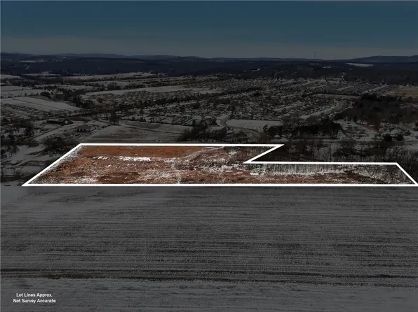 117AC N Center St, Elkins, AR 72727