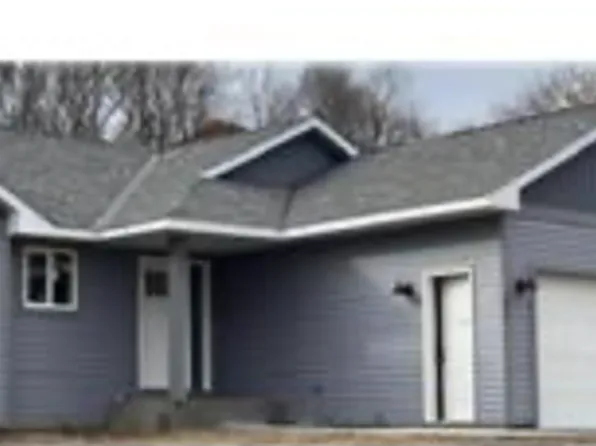 1305 E Aspen Dr, Saint Croix Falls, WI 54024