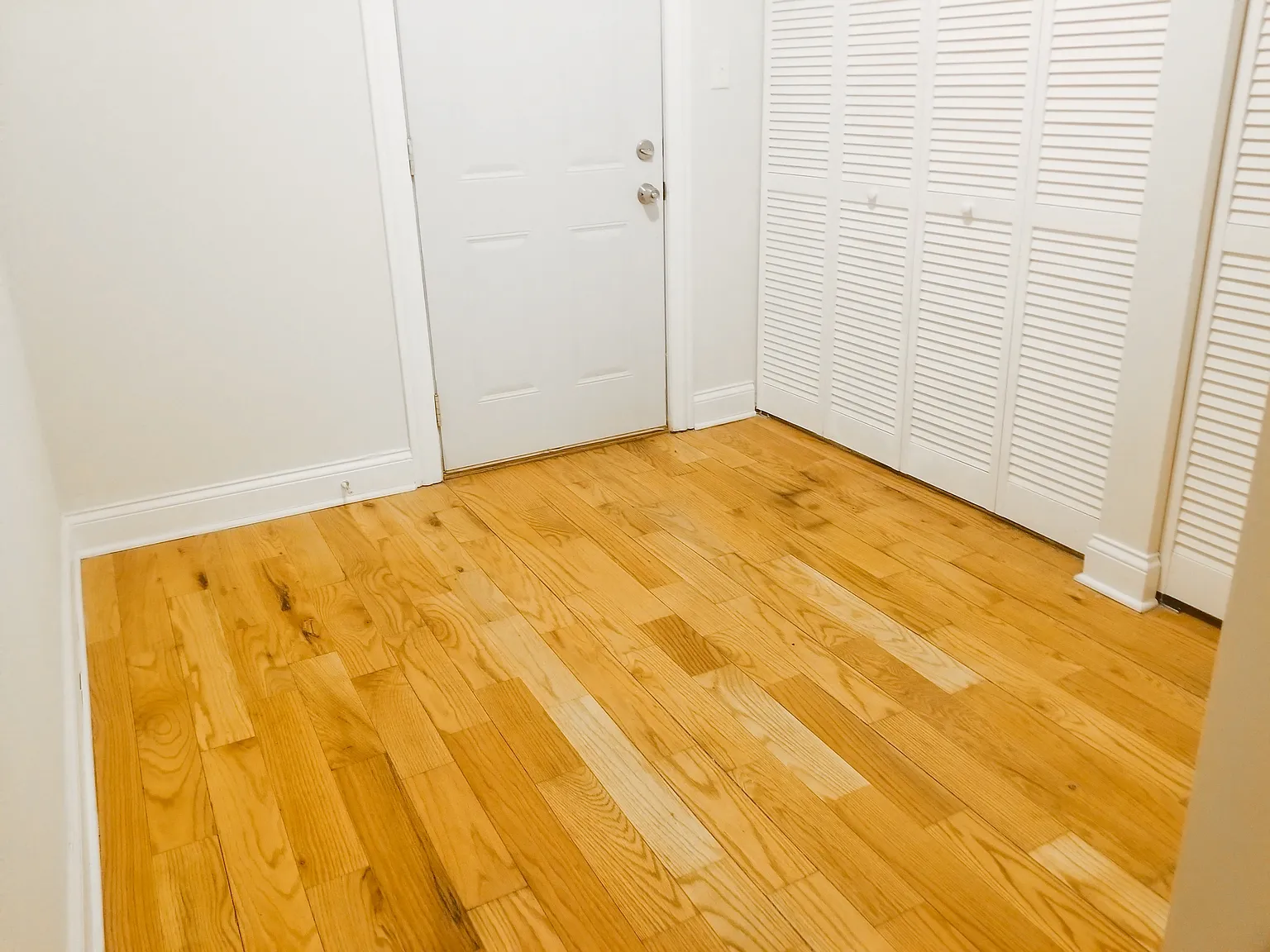 5432-44 S. Woodlawn Ave. / 1162-68 E. 54th Pl. — Photo 3