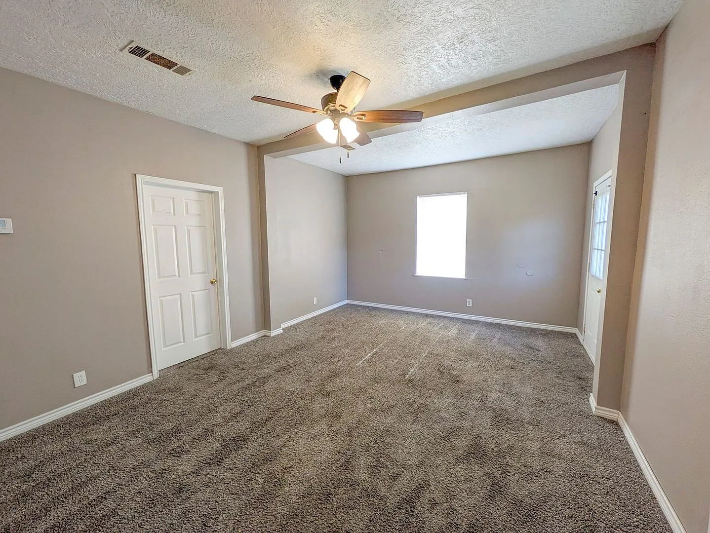 720 Avenue C, Port Neches, TX 77651 — Photo 3