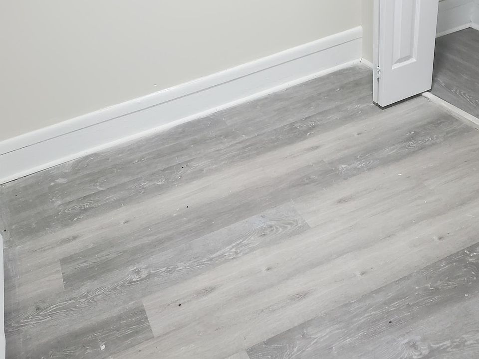2nd image of 467 Mechanic St Unit 2