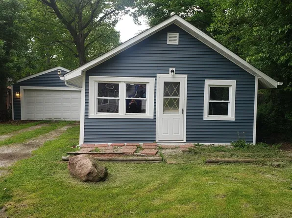 4007 Cardinal Ln, Valparaiso, IN 46383