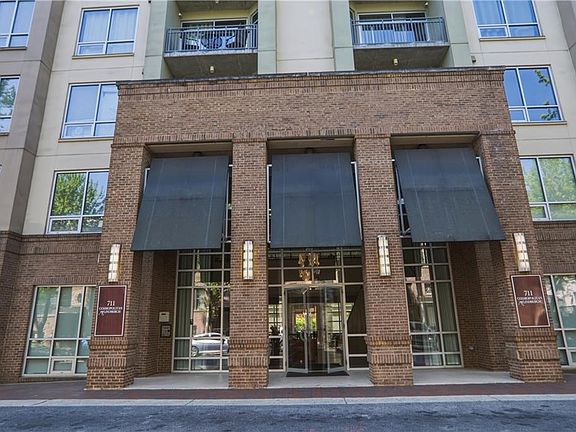 4th image of 711 Cosmopolitan Dr #353