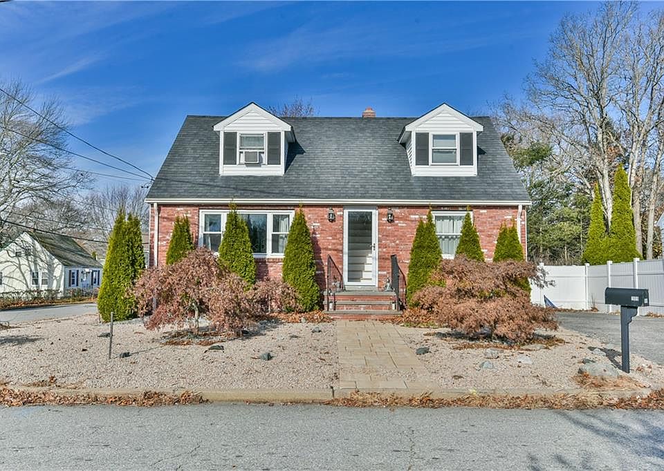 109 Stella Dr, North Providence, RI 02911 Zillow