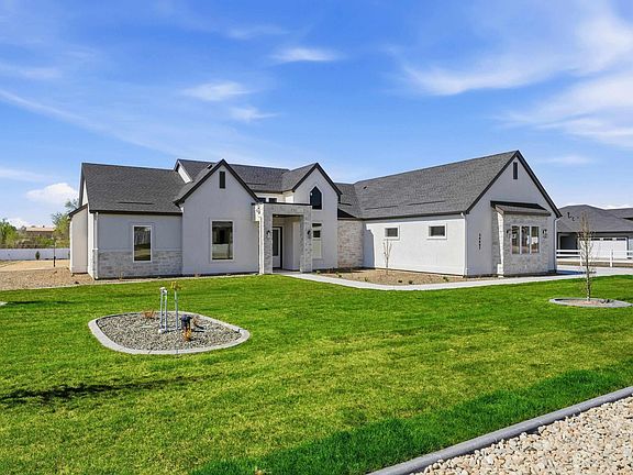 3rd image of 24897 Ardmore Ct