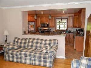 3rd image of 3139 Galloway Dr