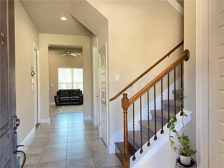 2905 Waterson St — Photo 24