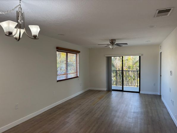 147 S Brevard Ave APT 4