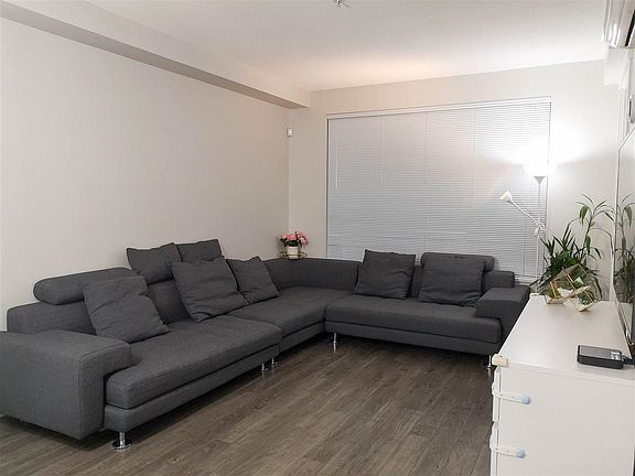 3rd image of 9399 Alexandra Rd #118