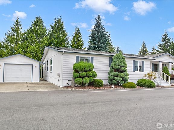 2nd image of 14727 43rd Avenue NE #16