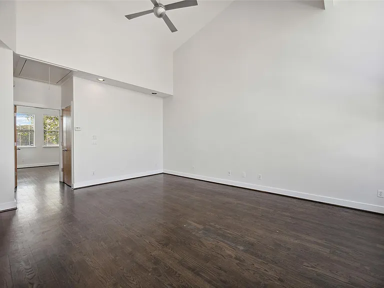 1023 Bonner St #1023 — Photo 8