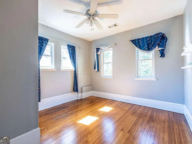 692 Myrtle St NE — Photo 53
