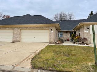 5483 Seabreeze Ln, Sterling Heights, MI 48310