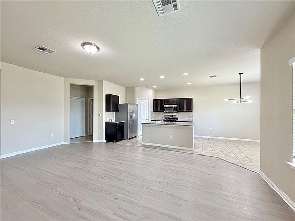 5th image of 1416 Fort Dessau Rd