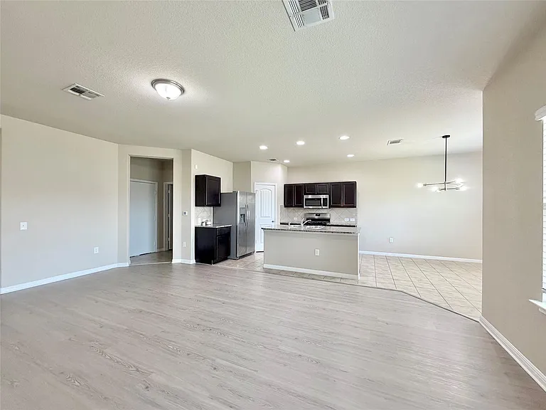 1416 Fort Dessau Rd — Photo 6