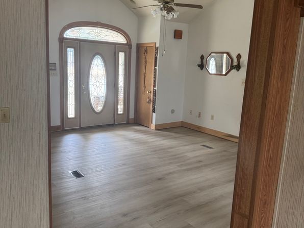 689 Truce Rd