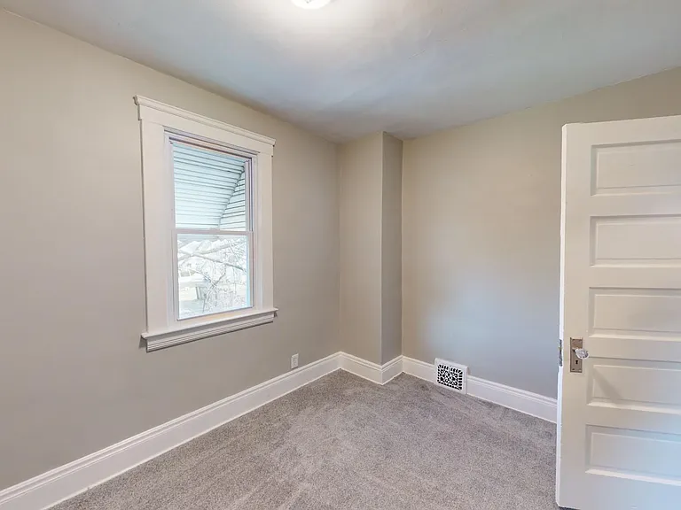 3065 W 105th St — Photo 36