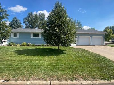 1100 Central Ave N, Beulah, ND, 58523