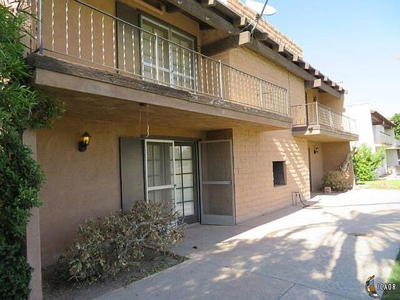 5th image of 2086B Murray Dr #B