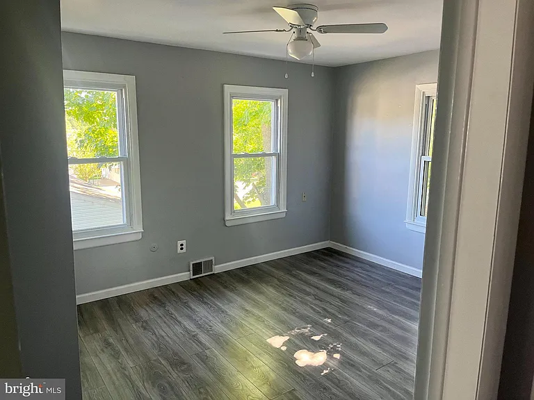 62 Washington Ave — Photo 10