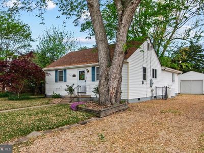 306 Locust Ave, Colonial Beach, VA, 22443