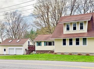 1671 Harris Rd, Penfield, NY 14526