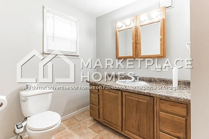 5202 E State Road 42 — Photo 11
