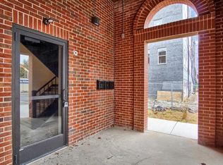 2254 S Grand Blvd #A, Saint Louis, MO 63104