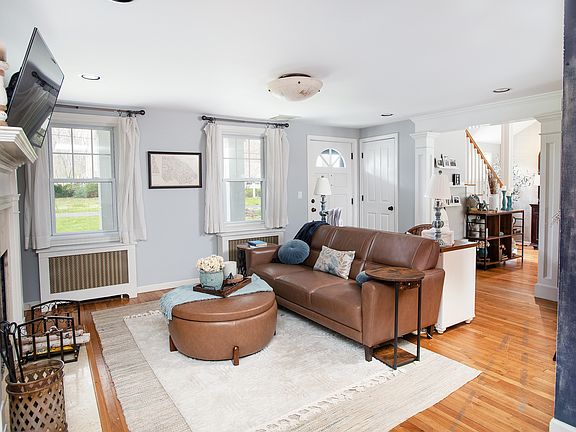 4th image of 36 Hayes Lane