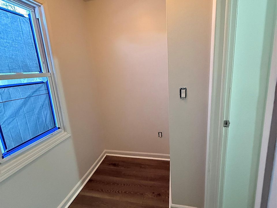 8468 Timken Ave, photo 11