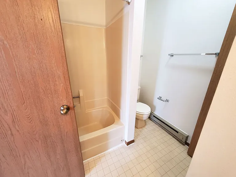 Orchard Village Apartments — Photo 161