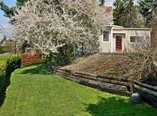 3051 67th Ave SE, Mercer Island, WA 98040