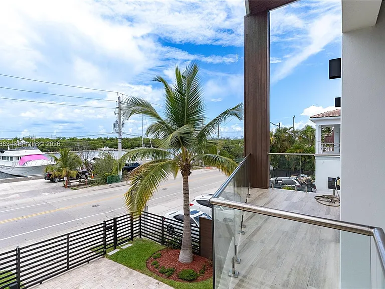 5601 N Ocean Dr — Photo 42