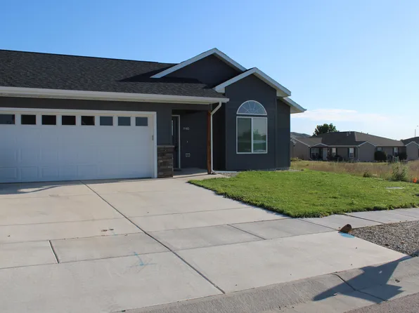 840 Petros Dr, Rapid City, SD 57701