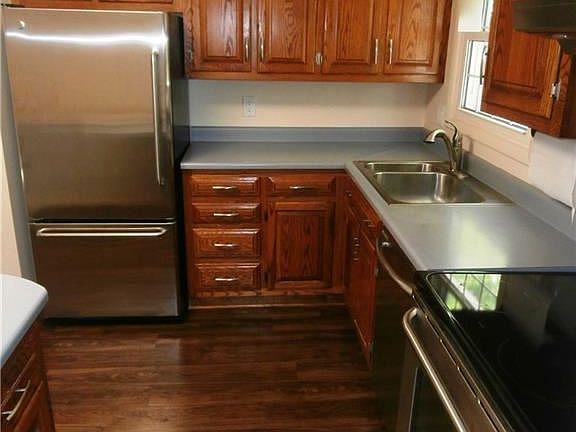 2nd image of 202 Chelmsford Dr