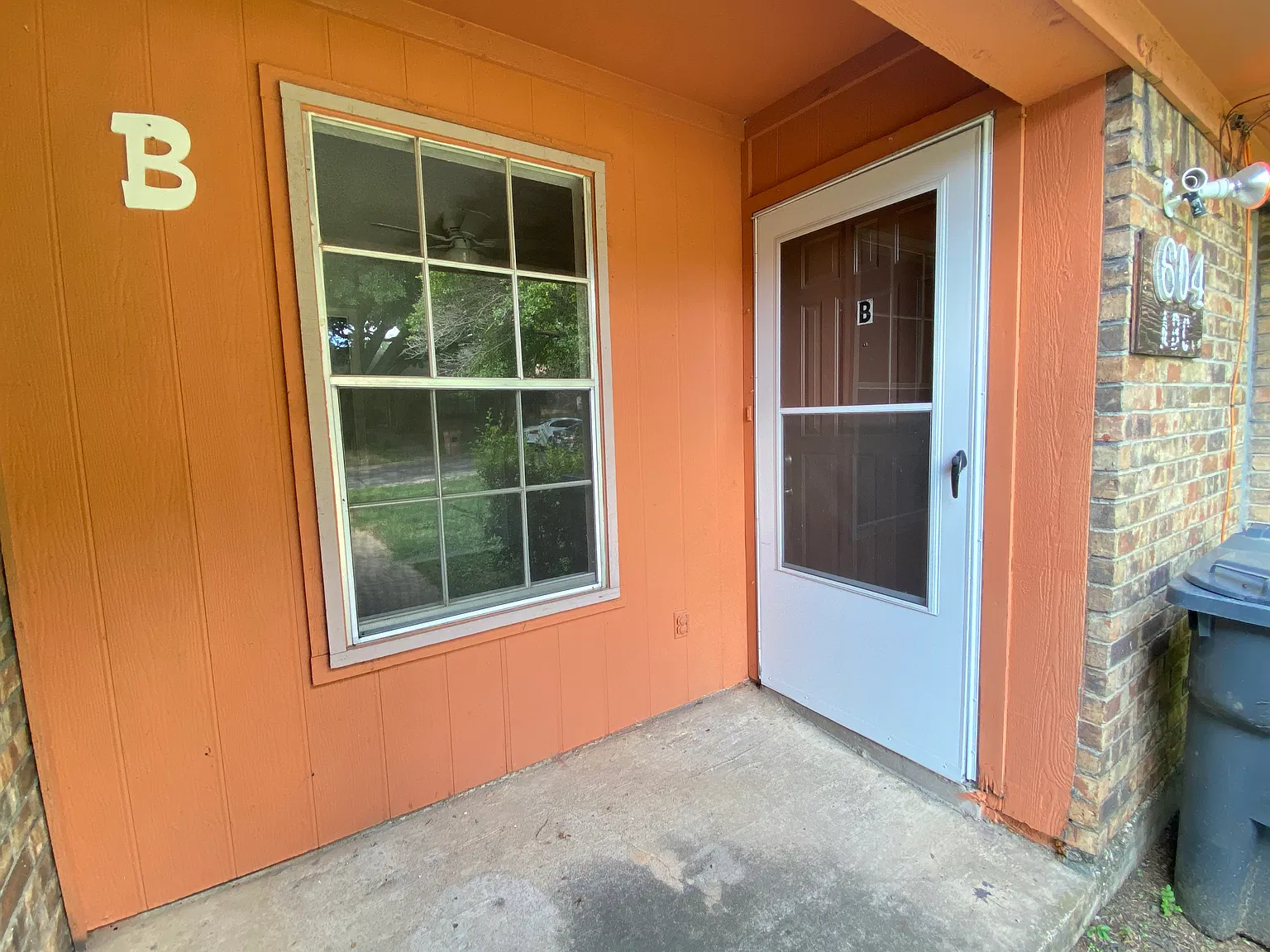 2 bed, 1103 sqft, $1,450 — Photo 3