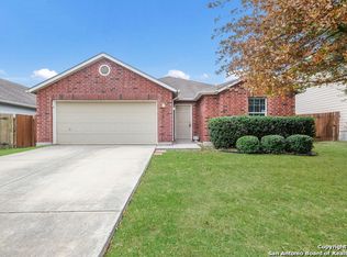 3940 Cherry Tree Dr, Schertz, TX 78108
