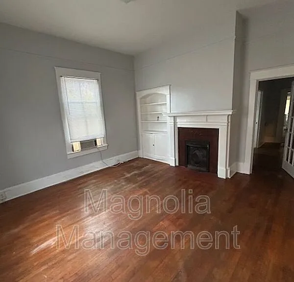 241 Davis St — Photo 13
