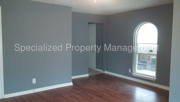 2nd image of 5204 Paris St