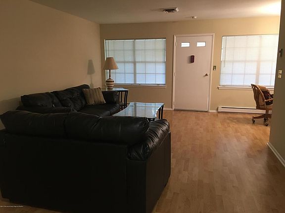 4th image of 143D Farrington Ct