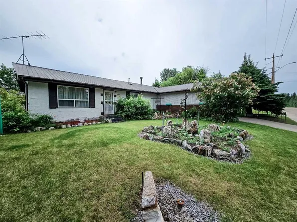 5013 W 51st St, Brazeau County, AB T0E 1Z0