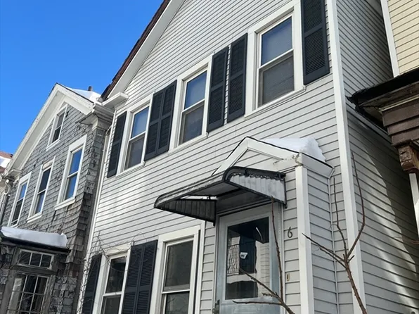 6 Glover Ct, South Boston, MA 02127