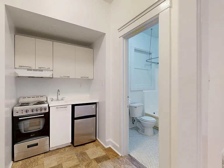 980 Bush St #114 — Photo 4