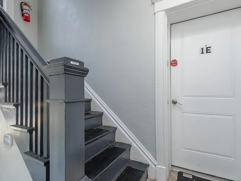 6044 Washington Blvd #1E — Photo 3