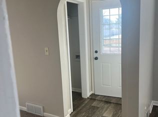 1704 S 8th Ave, Sioux Falls, SD 57105